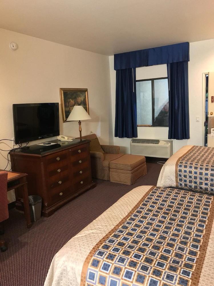 Americas Best Value Inn & Suites Joshua Tree National Park photo 66