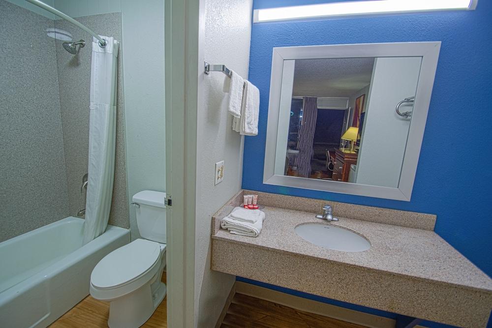 121 Motel photo 25
