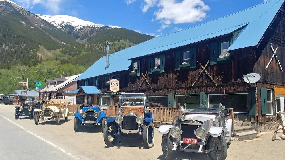 The Twin Lakes Inn photo 1