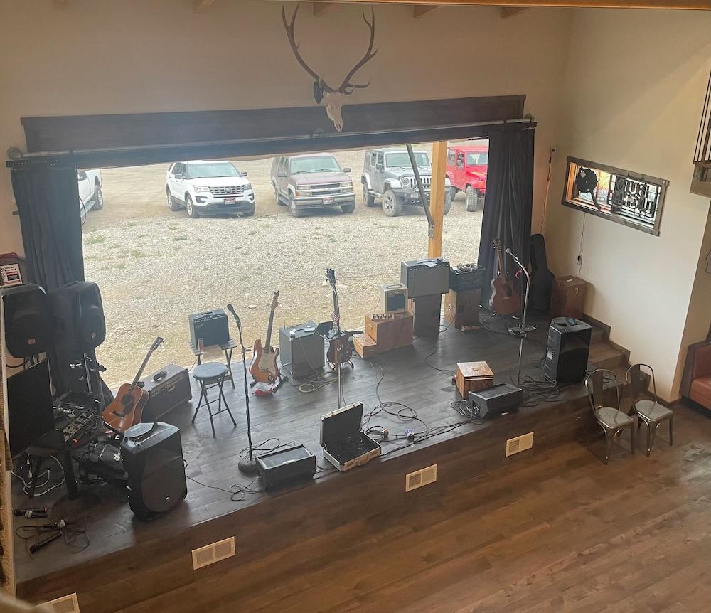 Challis Roadhouse photo 8