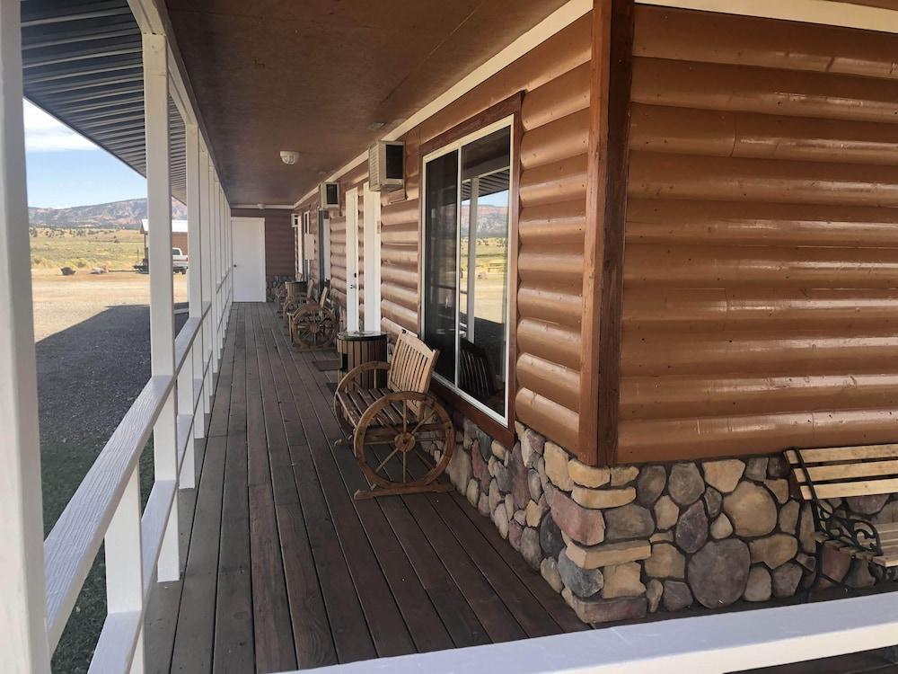 The Riverside Ranch RV Park, Motel & Campground photo 48