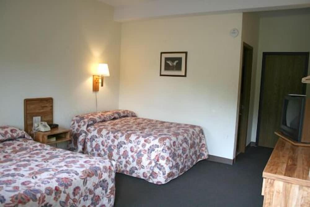 Commander Motel photo 2
