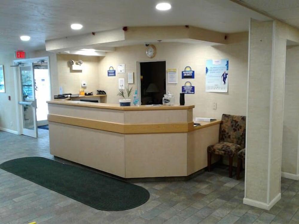 Sturbridge Hotel photo 8