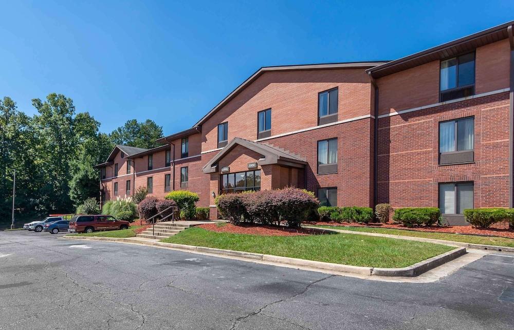Suburban Studios Macon North photo 1