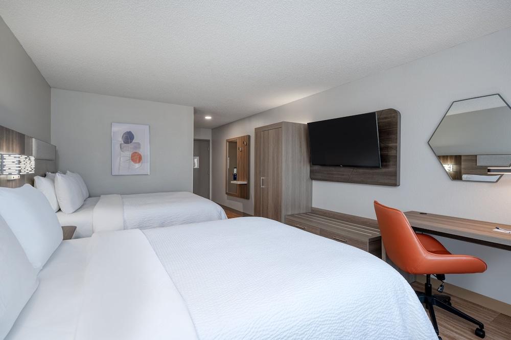 Holiday Inn Express & Suites Columbia-I-20 @ Clemson Rd by IHG photo 13