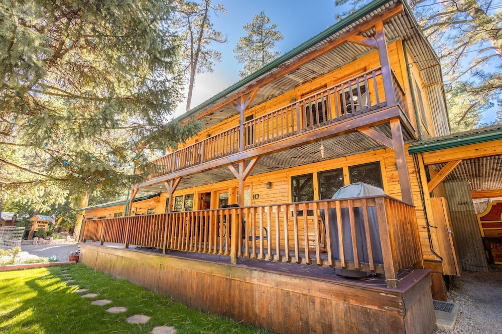 Ruidoso Lodge Cabins photo 6