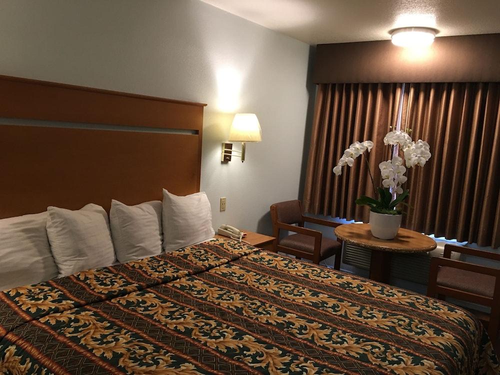 Oceanview Motel - Huntington Beach photo 30
