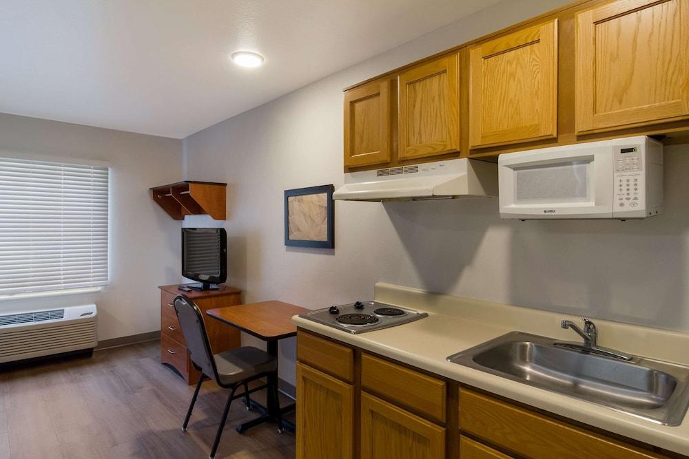 WoodSpring Suites Jacksonville East 295 Cruise Port photo 15