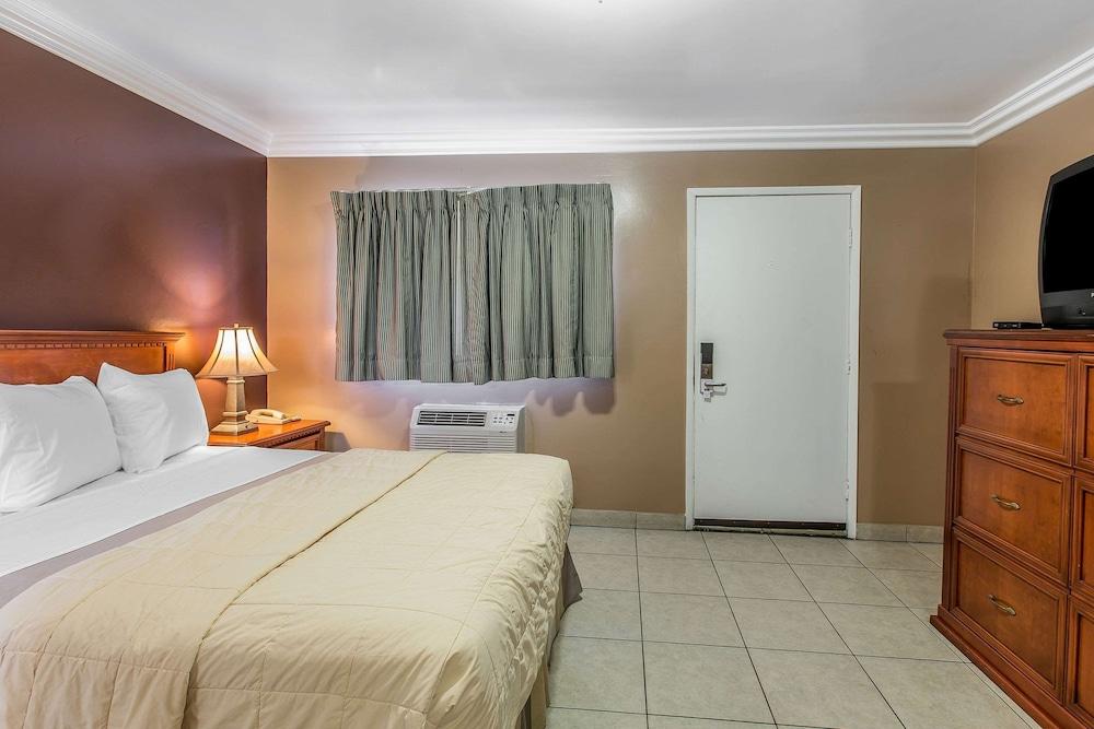 Rodeway Inn Ventura Midtown photo 7