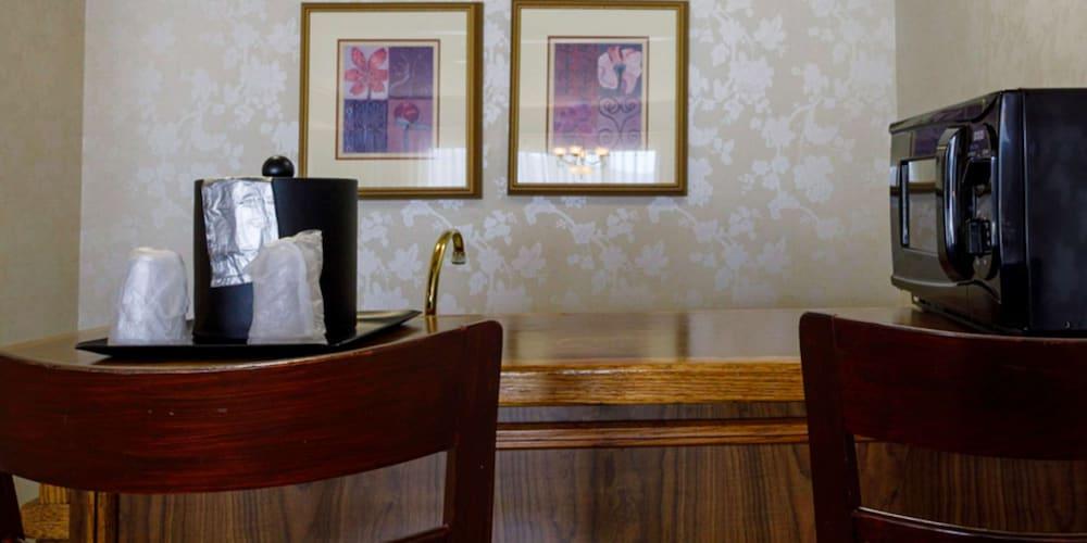 Maverick Hotel and Casino by Red Lion Hotels photo 15