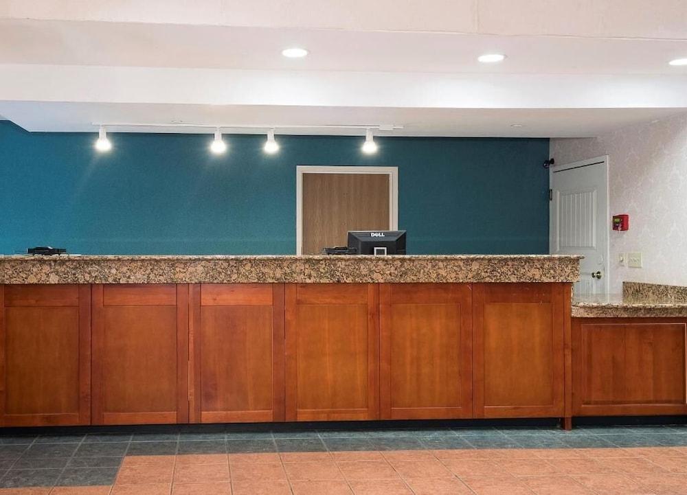 MY HOME & SUITES MADISON photo 13