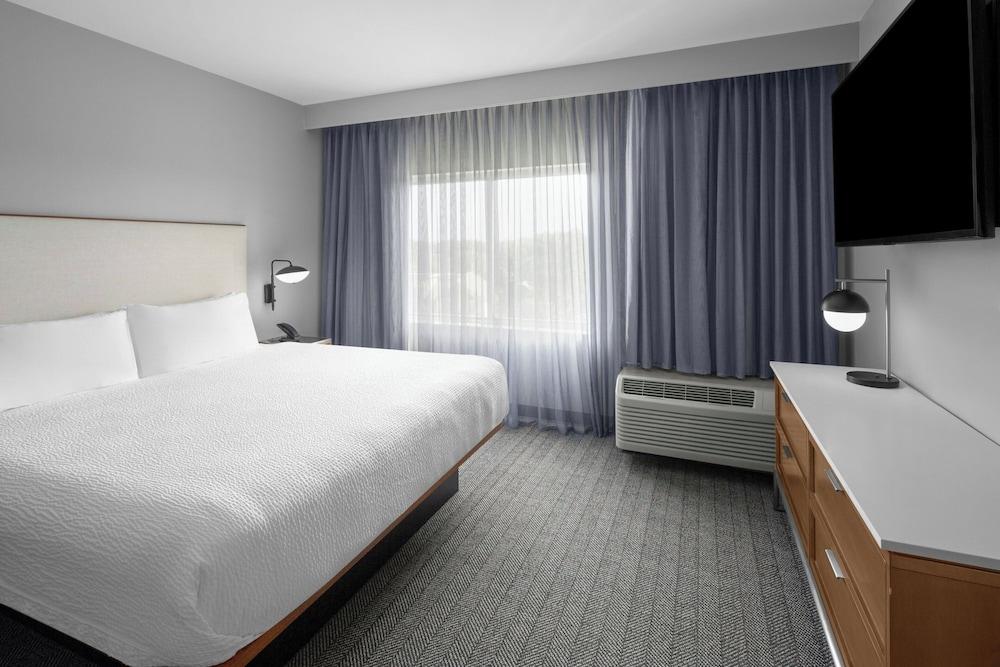 Courtyard by Marriott Tampa Oldsmar photo 8