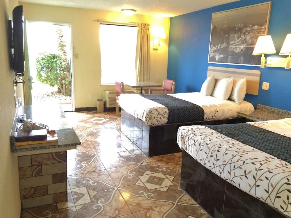 Americas Best Value Inn Beaumont, TX photo 15