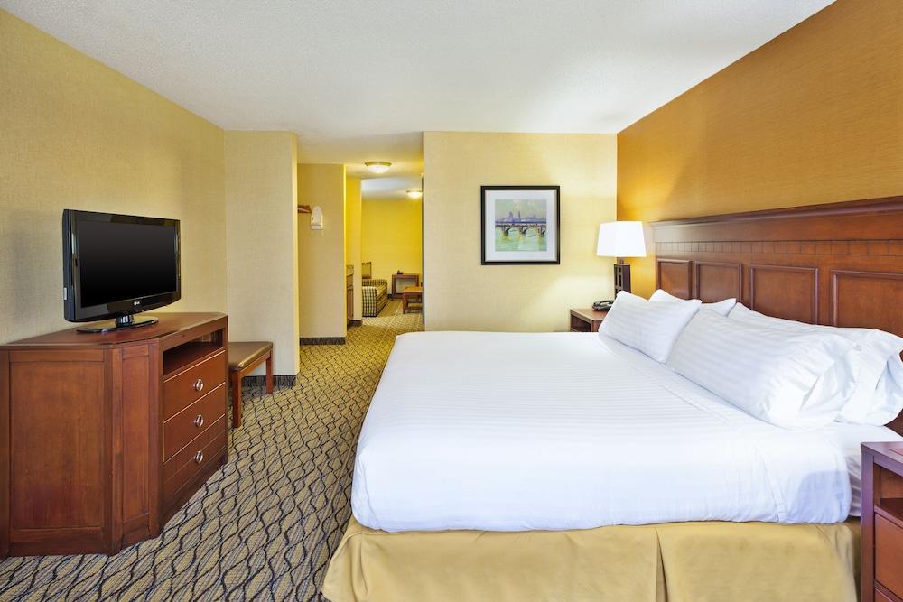 Holiday Inn Express Hotel & Suites Belleville by IHG photo 15
