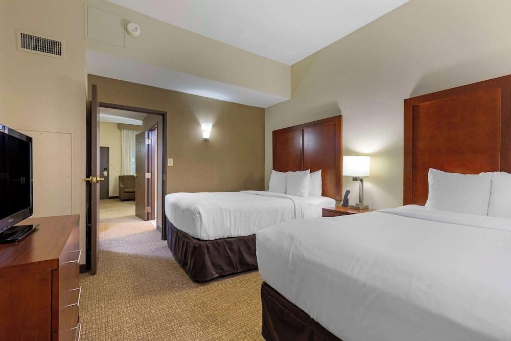 Comfort Suites Near Potomac Mills photo 18