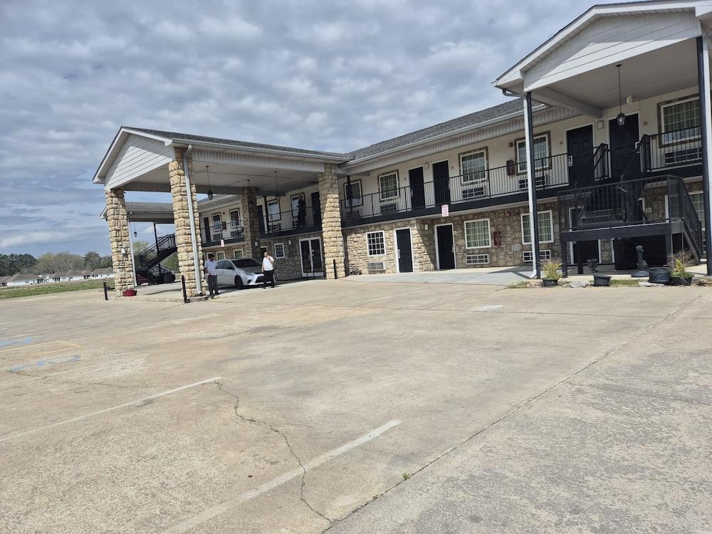 General Bragg Inn & Suites Chickamauga photo 32