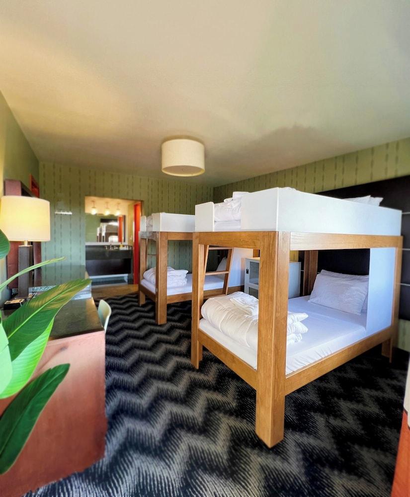 Bposhtels Scottsdale photo 6