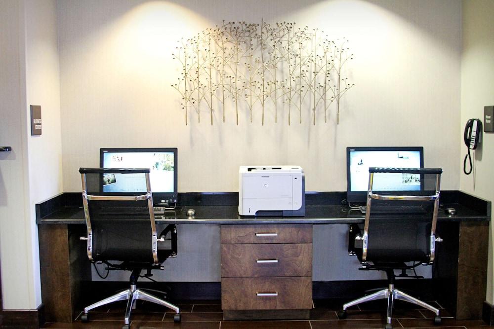 Hampton Inn Tampa/Rocky Point-Airport photo 18