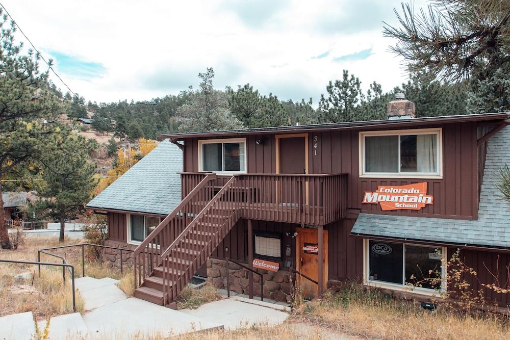 Estes Park Adventure Hostel photo 30
