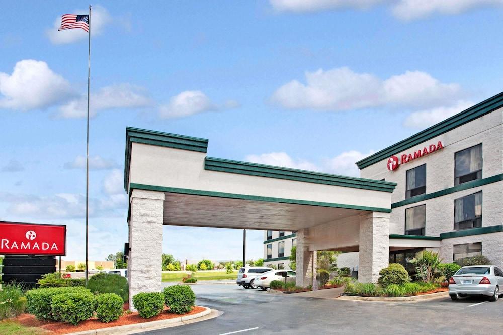 Ramada by Wyndham Pearl/Jackson Airport photo 1