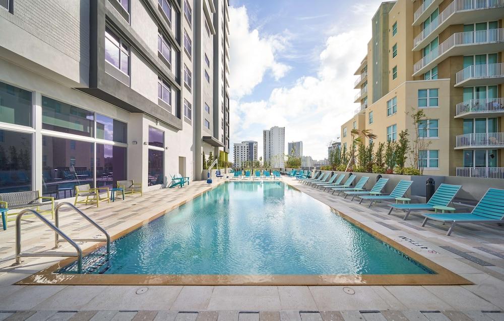 Tru by Hilton Fort Lauderdale Downtown photo 22