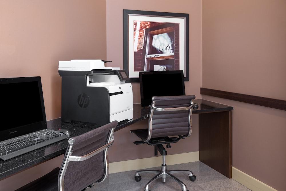 Holiday Inn Manitowoc by IHG photo 28