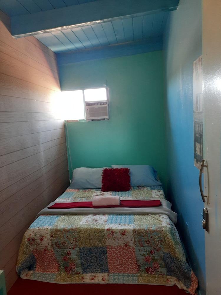 Crashpod Hostel photo 34