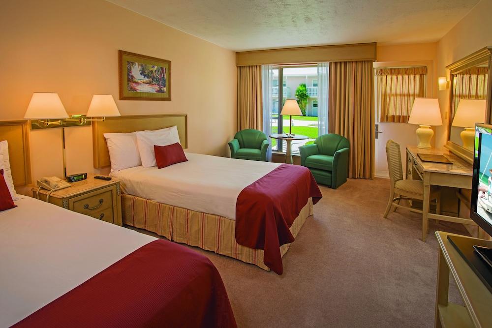 Sandcastle Resort at Lido Beach photo 18