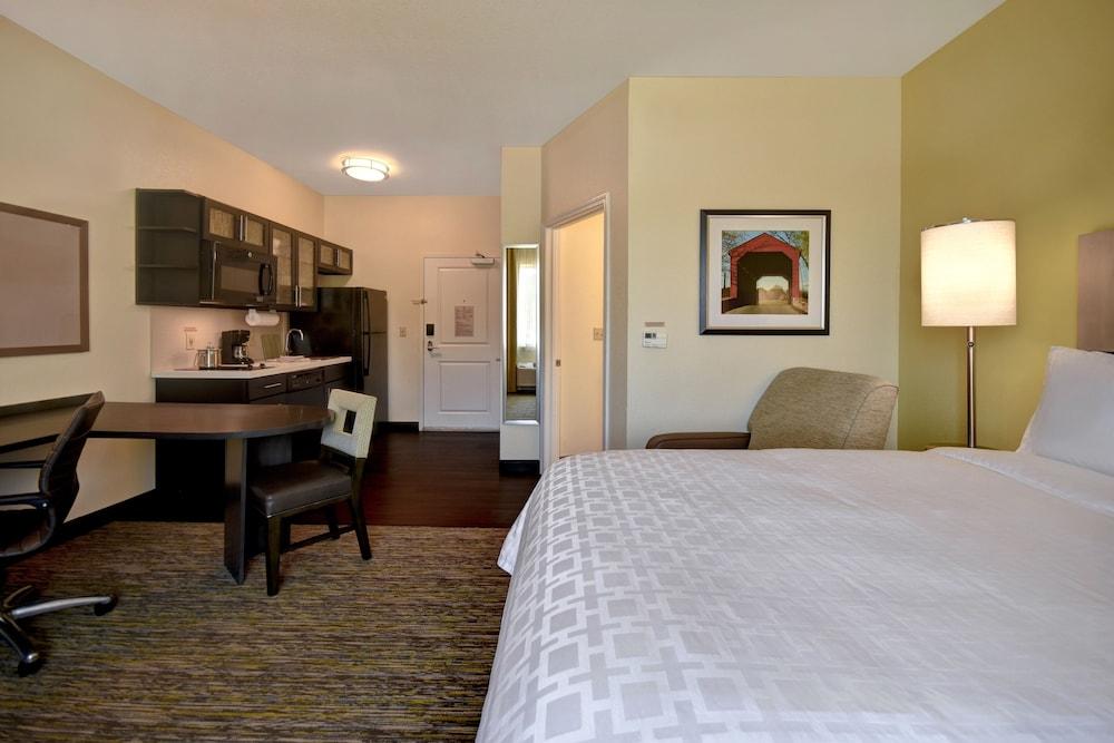 Candlewood Suites St. Clairsville by IHG photo 27