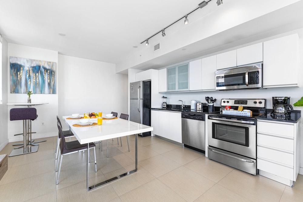 Dharma Home Suites Miami at Monte Carlo photo 90
