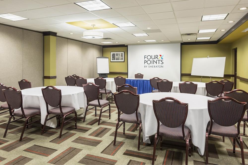 Four Points by Sheraton Chicago O'Hare Airport photo 16