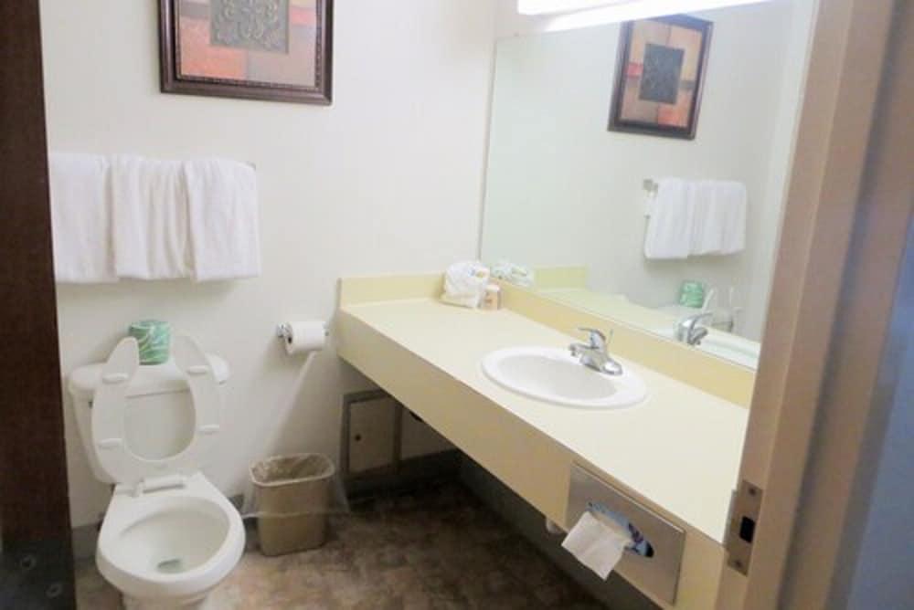 Guest House Inn photo 13