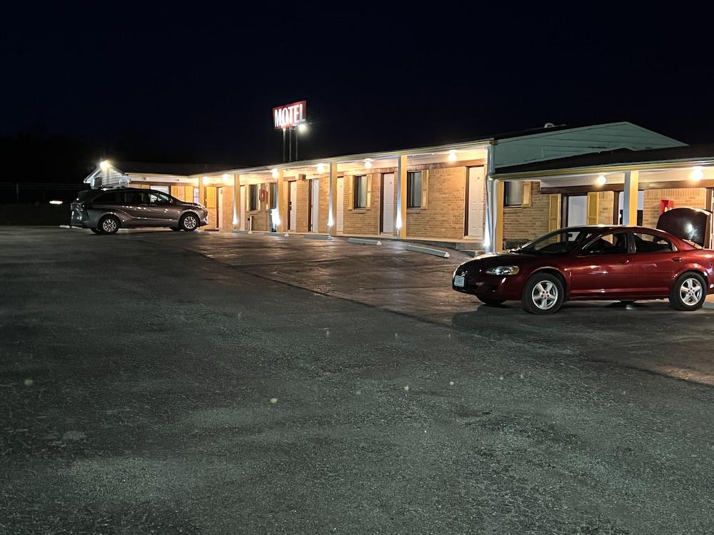 Laci's Country Inn photo 9