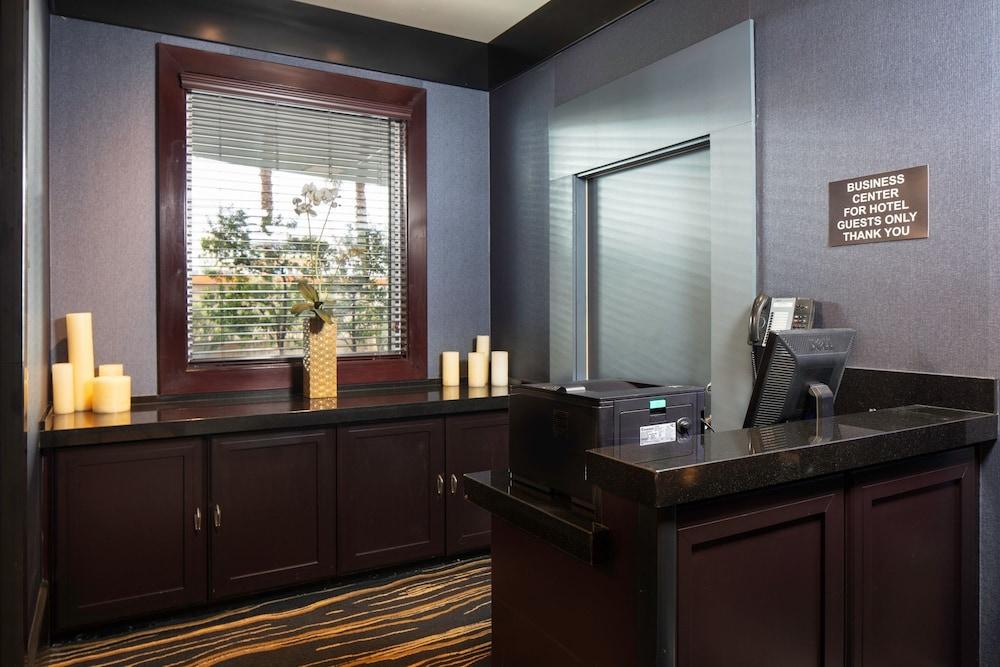 The Platinum Hotel photo 53