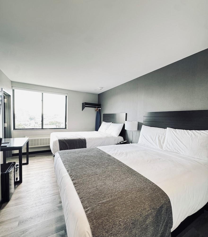 Capital Hotel photo 13