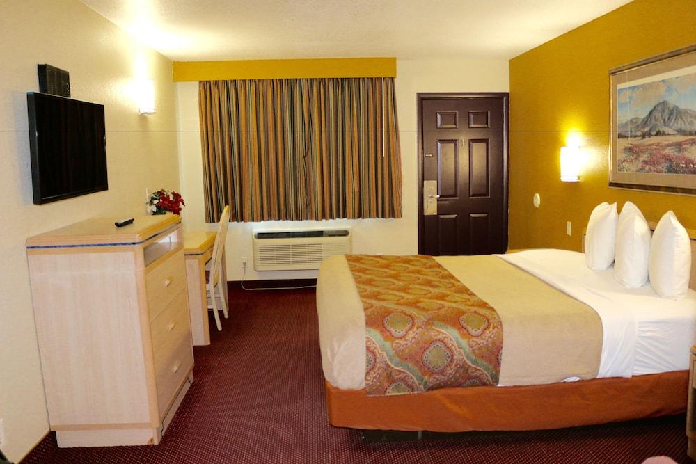 Budget Inn Barstow photo 7