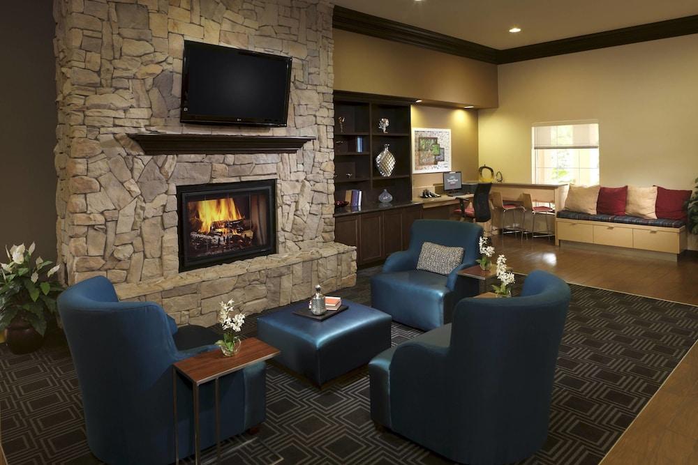 TownePlace Suites by Marriott Houston Intercontinental Arpt photo 2