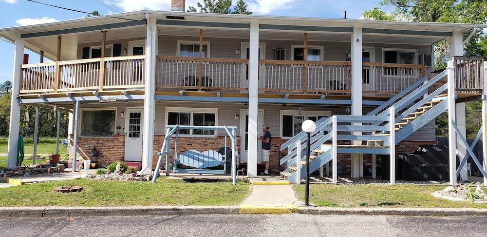 River Country Motor Lodge photo 14