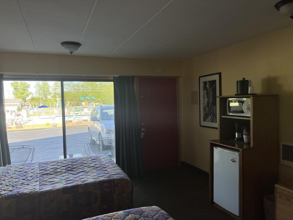 All Star Inn & Suites photo 41