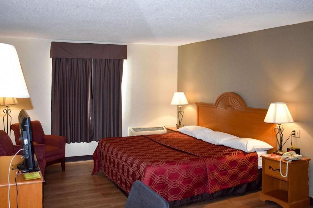 MHO Hotel Bordentown photo 17