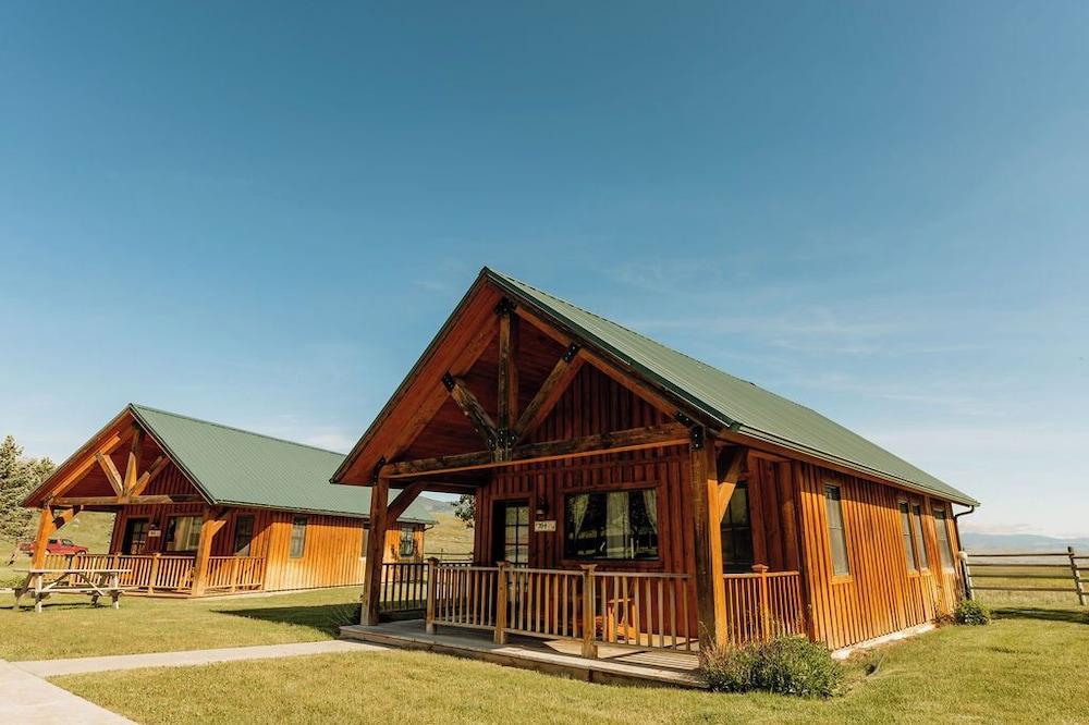 Chico Hot Springs Resort & Day Spa photo 63