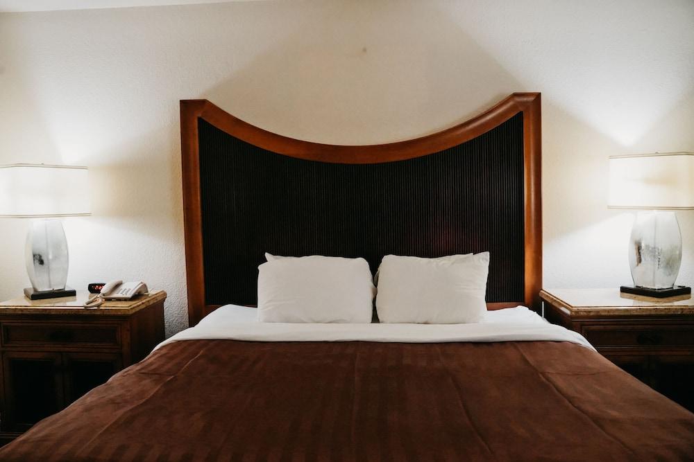 Hotel Bluestone photo 11