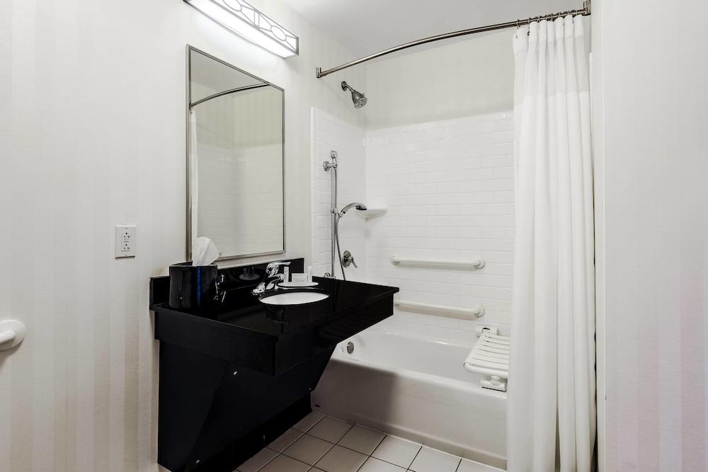 Fairfield Inn & Suites Wilkes-Barre Scranton photo 10