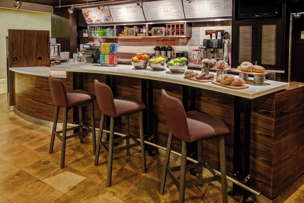 Courtyard by Marriott Memphis Germantown photo 23