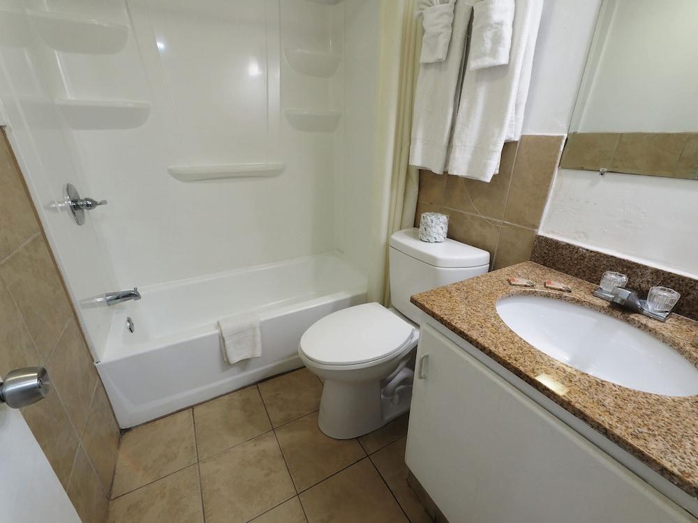 White Marlin Inn photo 24