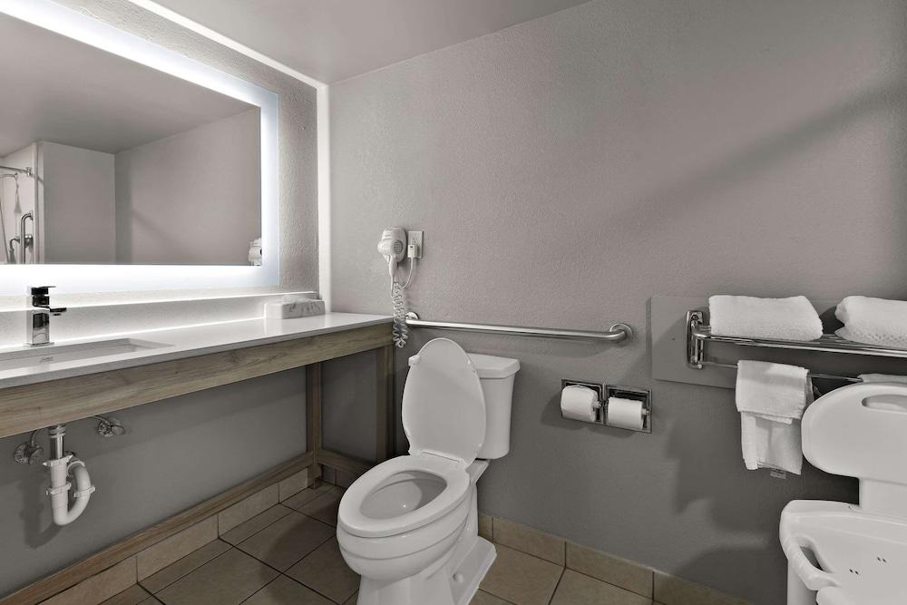 Quality Inn & Suites Vidalia photo 6