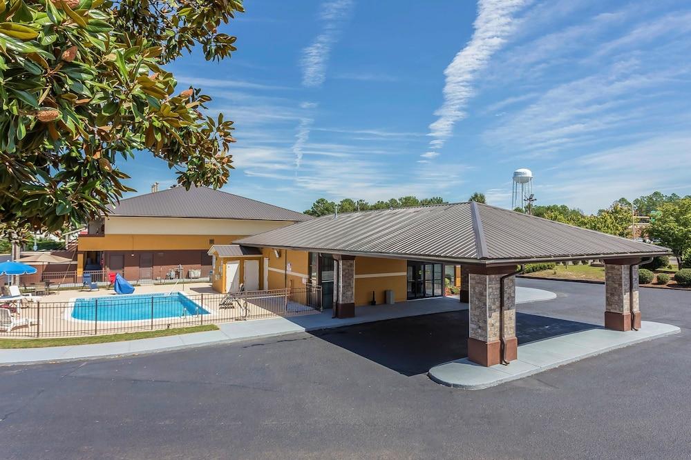 Quality Inn Pinehurst Area photo 11