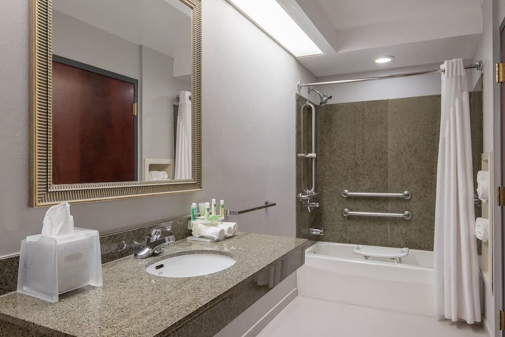 Holiday Inn Express & Suites Cooperstown by IHG photo 17