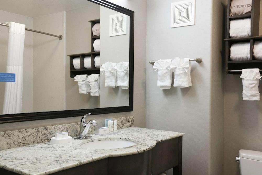 Hampton Inn & Suites Temecula photo 28