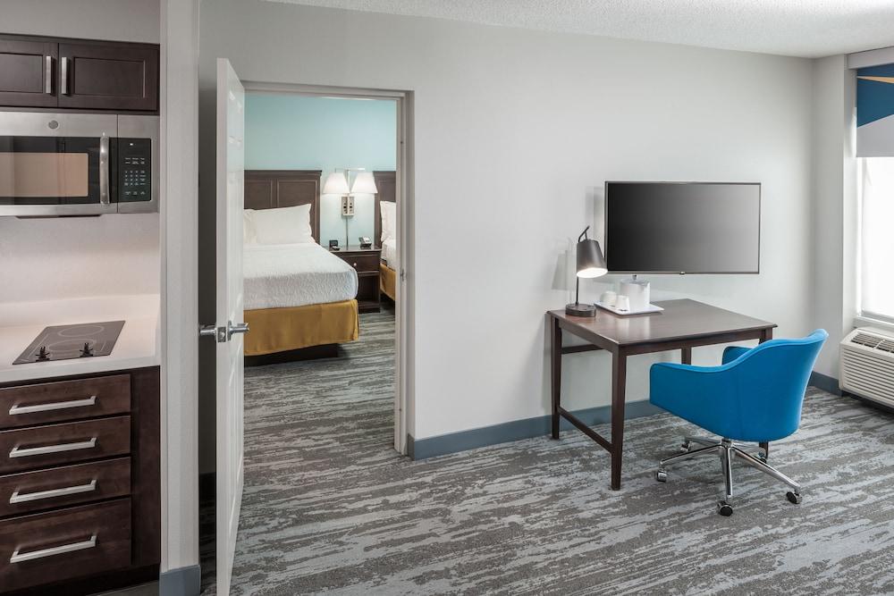Hampton Inn & Suites by Hilton Miami-Doral/Dolphin Mall photo 4